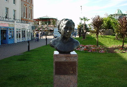 Gathering der Agatha Christie Society in Torquay 1999 - Dieses Album anzeigen Gathering der Agatha Christie Society in Torquay 1999